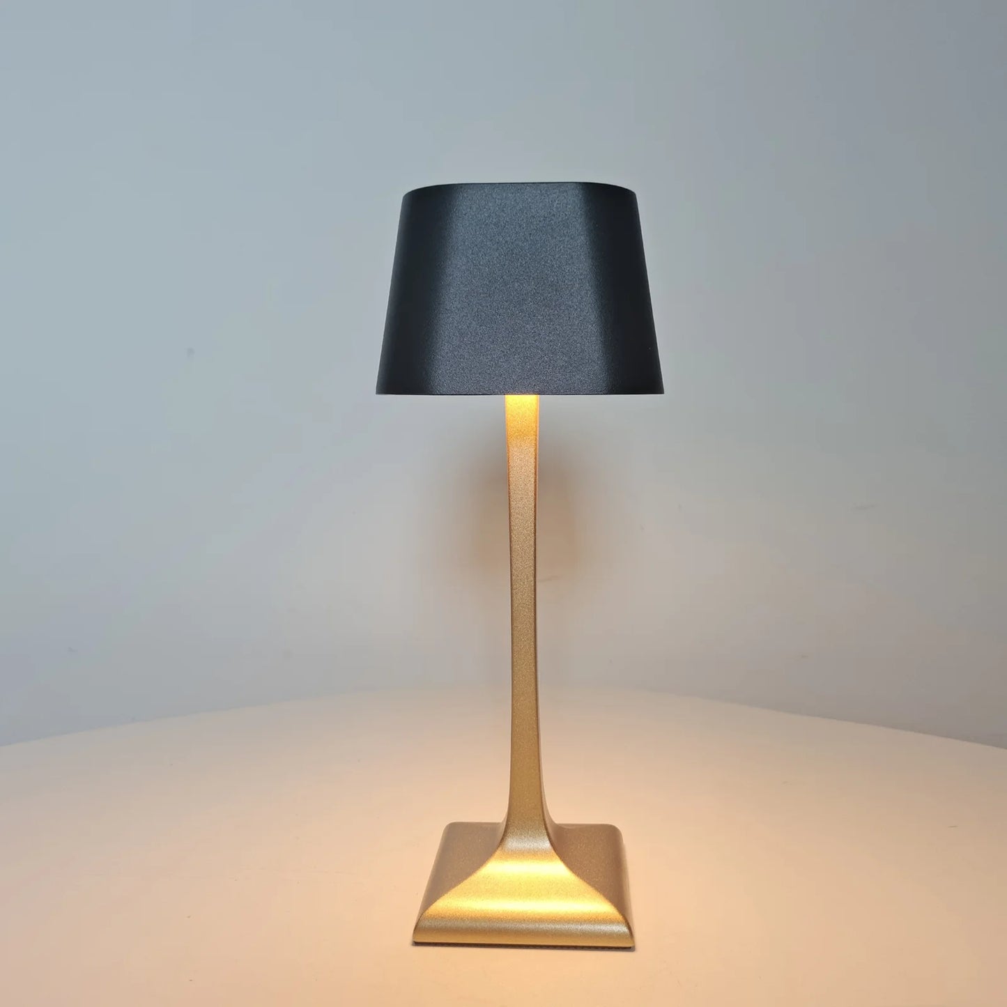 Cordless Table Lamp – Dimmable Bedside Light