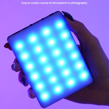 Mini luz LED RGB de relleno con clip: iluminación compacta para vlogs, selfies y vídeos